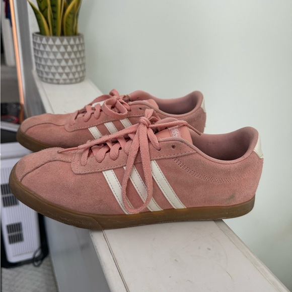 Pink ADIDAS - Picture 1 of 5